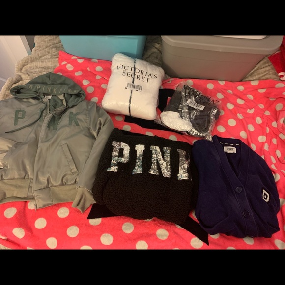 1 vs pink rare sweaters jackets bling Sherpa NWT rare satin - Picture 3 of 10